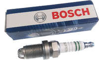 Свеча зажигания 3-конт Audi 100/A2-A8, VW Golf/Passat 1.4-2.8 93-03 BOSCH-0241235752= vag-101000033AA Свеча зажигания 3-конт Audi 100/A2-A8, VW Golf/Passat 1.4-2.8 93-03 BOSCH-0241235752= vag-101000033AA
